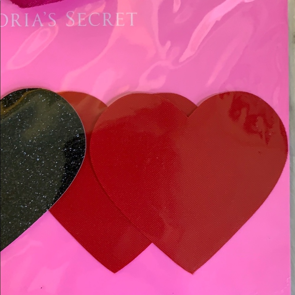 ❗️SOLD❗️NWT- VICTORIA SECRET SPARKLY HEART SHOW STOPPERS - Picture 2 of 4
